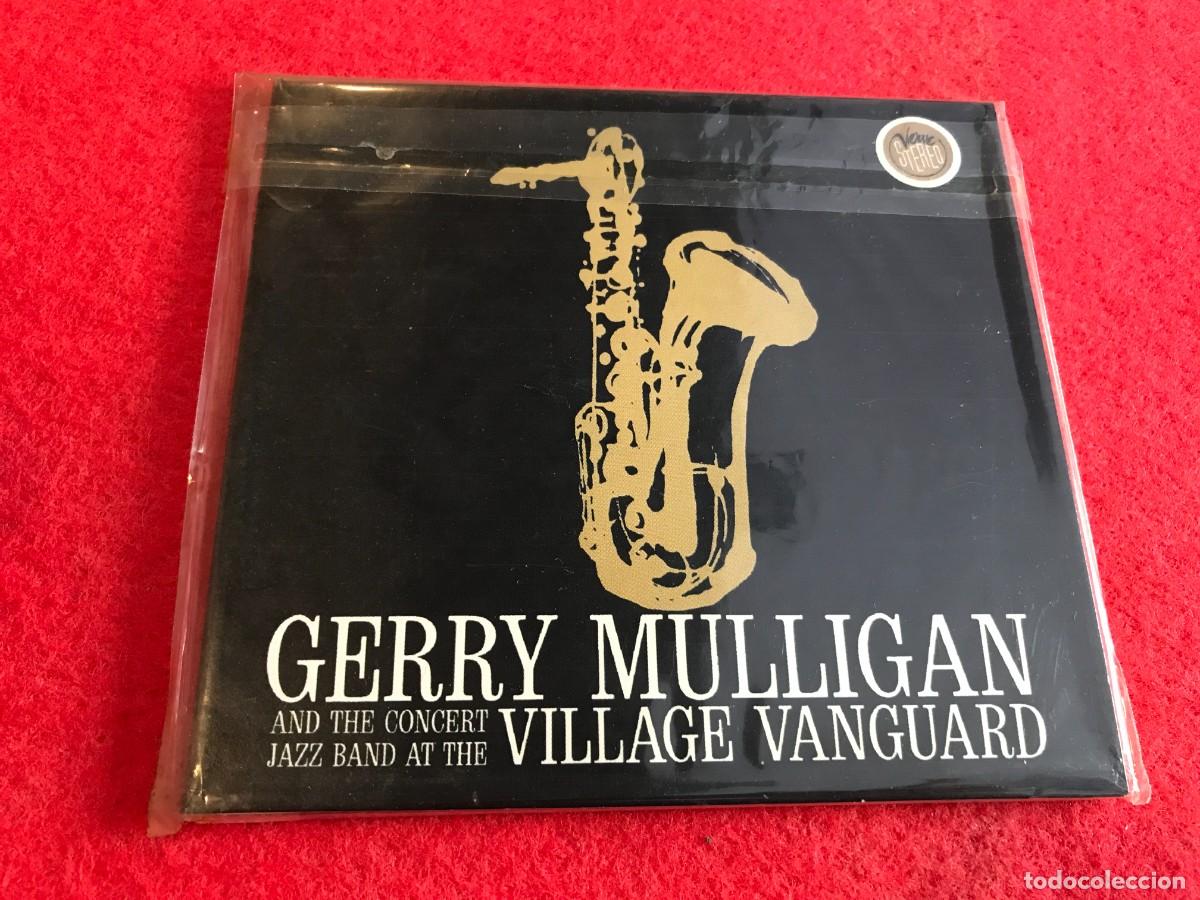CDs de Musique: CD. GERRY MULLIGAN AND THE CONCERT JAZZ BAND AT THE VILLAGE VANGUARD. 2002, CARPETA DE CART&Oacute;N FINA