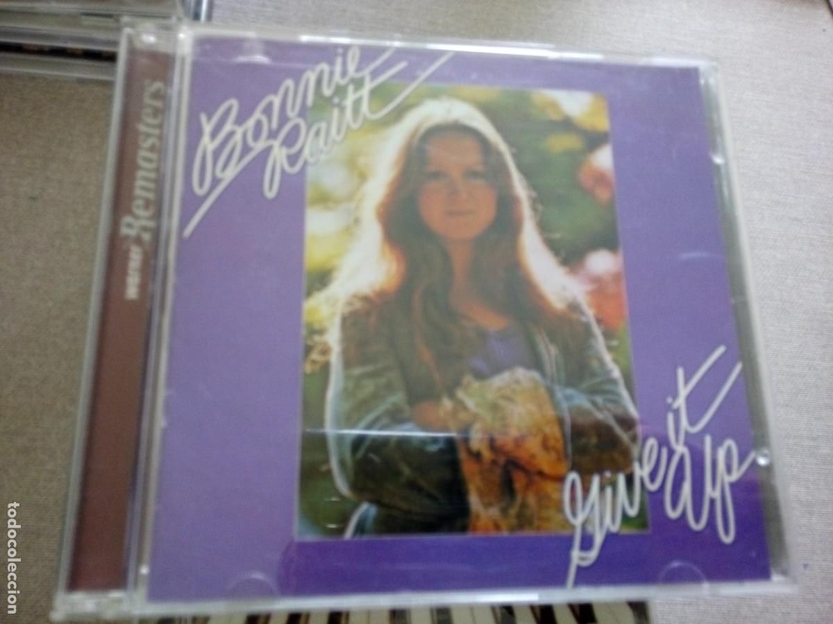 CDs de m&uacute;sica: BONNIE RAITT GIVE IT UP CD - Foto 1