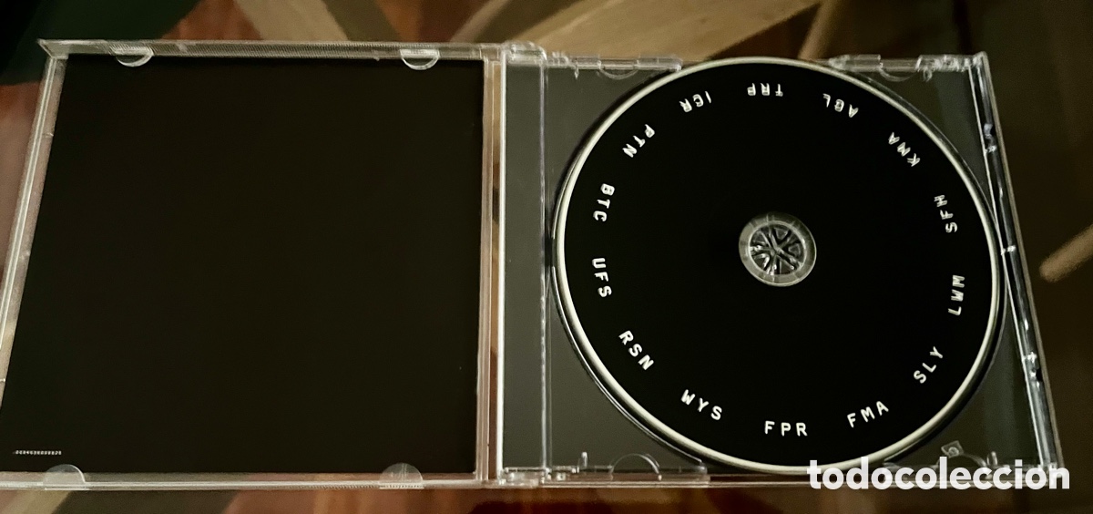 CDs de m&uacute;sica: MASSIVE ATTACK - The Best Of - Foto 2