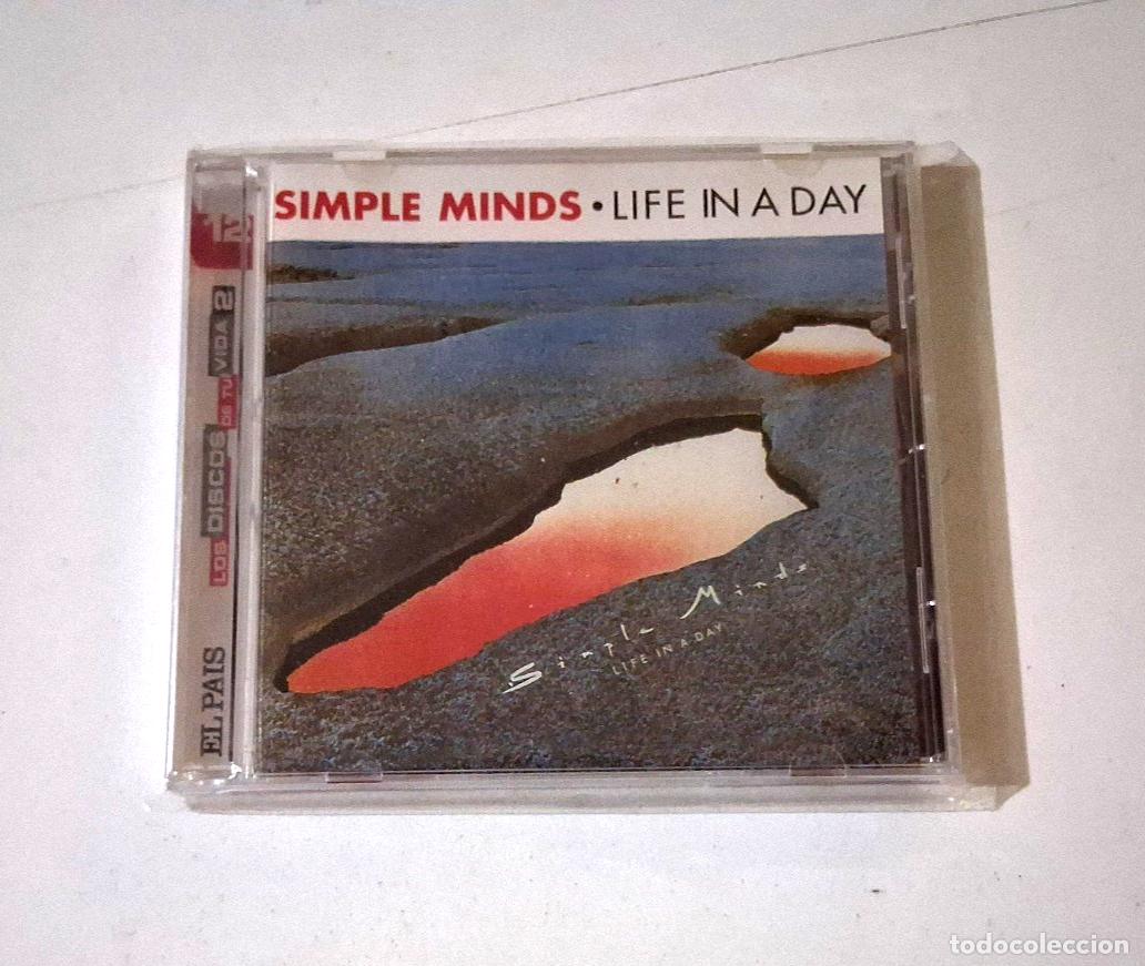 CDs de m&uacute;sica: SIMPLE MINDS &rdquo;LIFE IN A DAY&rdquo; CD 10 TRACKS COMO NUEVO - Foto 1