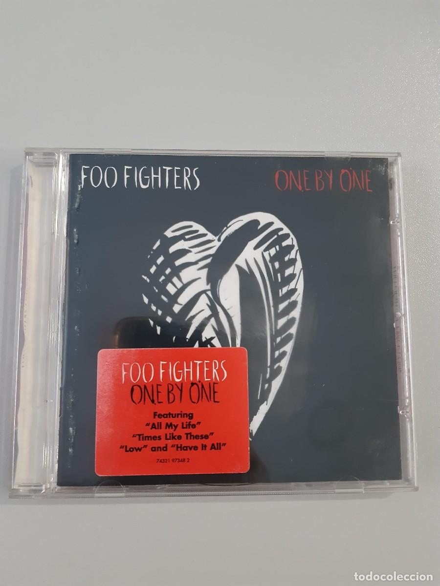 CDs de m&uacute;sica: FOO FIGHTERS - ONE BY ONE (CD) 2002 cd - Foto 1