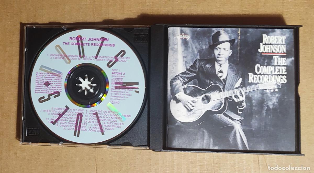 CDs de m&uacute;sica: ROBERT JOHNSON - THE COMPLETE RECORDINGS - BOX 2 CDS - LIBRO 60 PGS. - Foto 2
