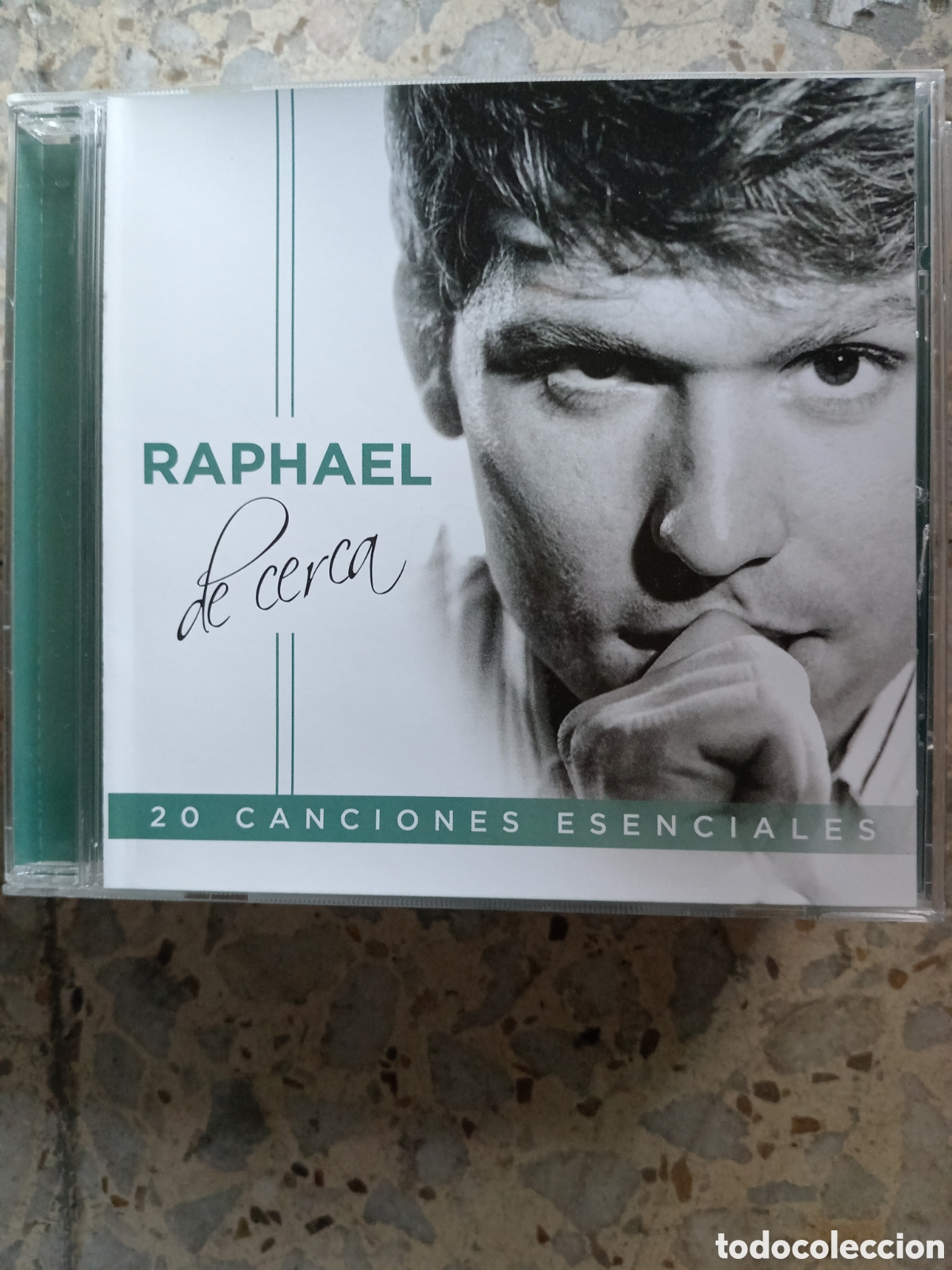 CDs de m&uacute;sica: CD RAPHAEL DE CERCA 20 CANCIONES ESENCIALES - Foto 1