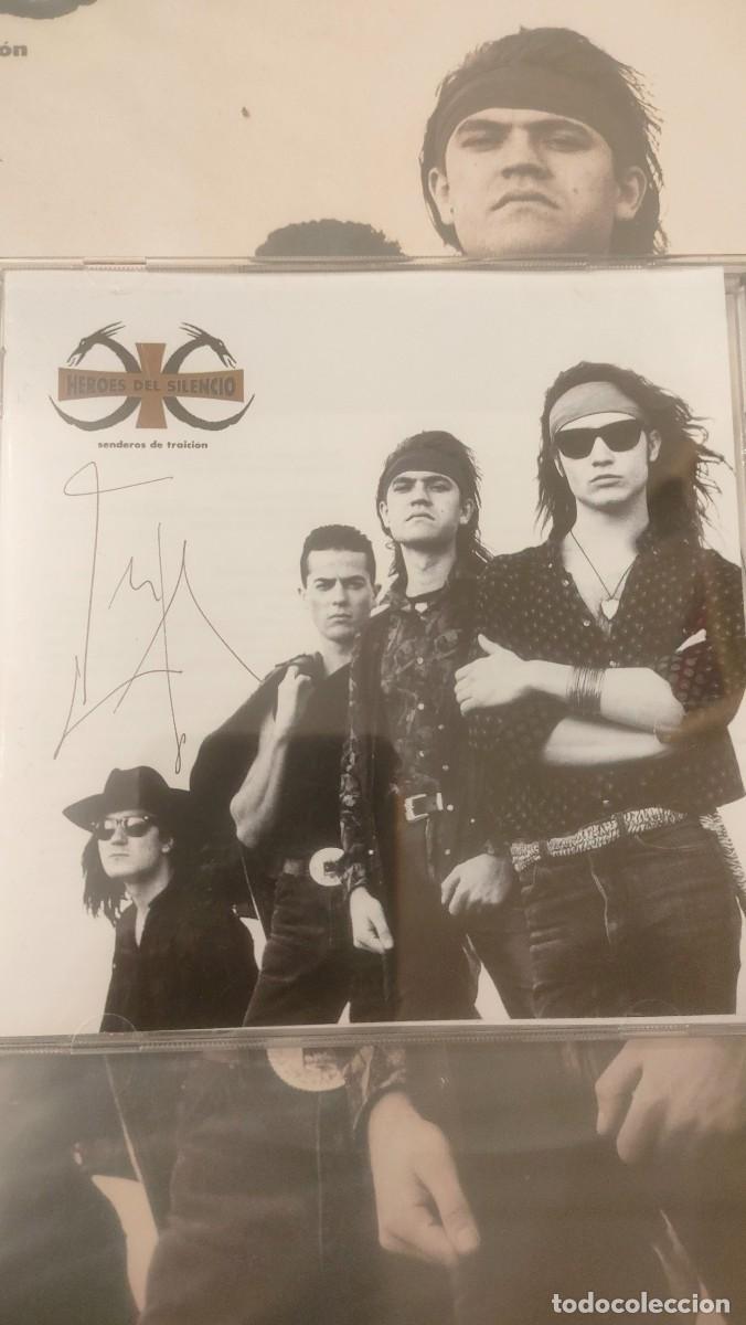 CDs de m&uacute;sica: CD H&eacute;roes del Silencio. Firmado - Foto 1