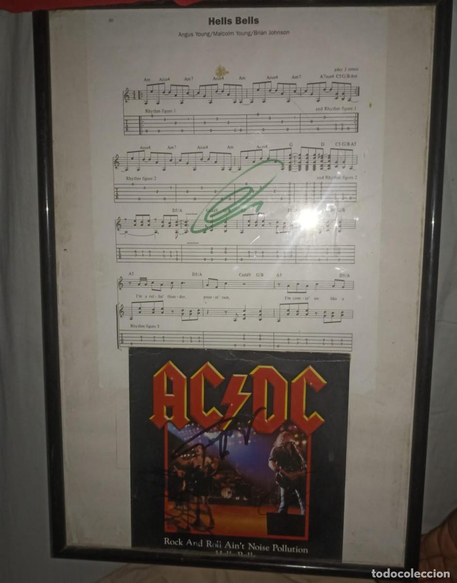 CDs de m&uacute;sica: Partitura autografiada de AC/DC - Foto 1