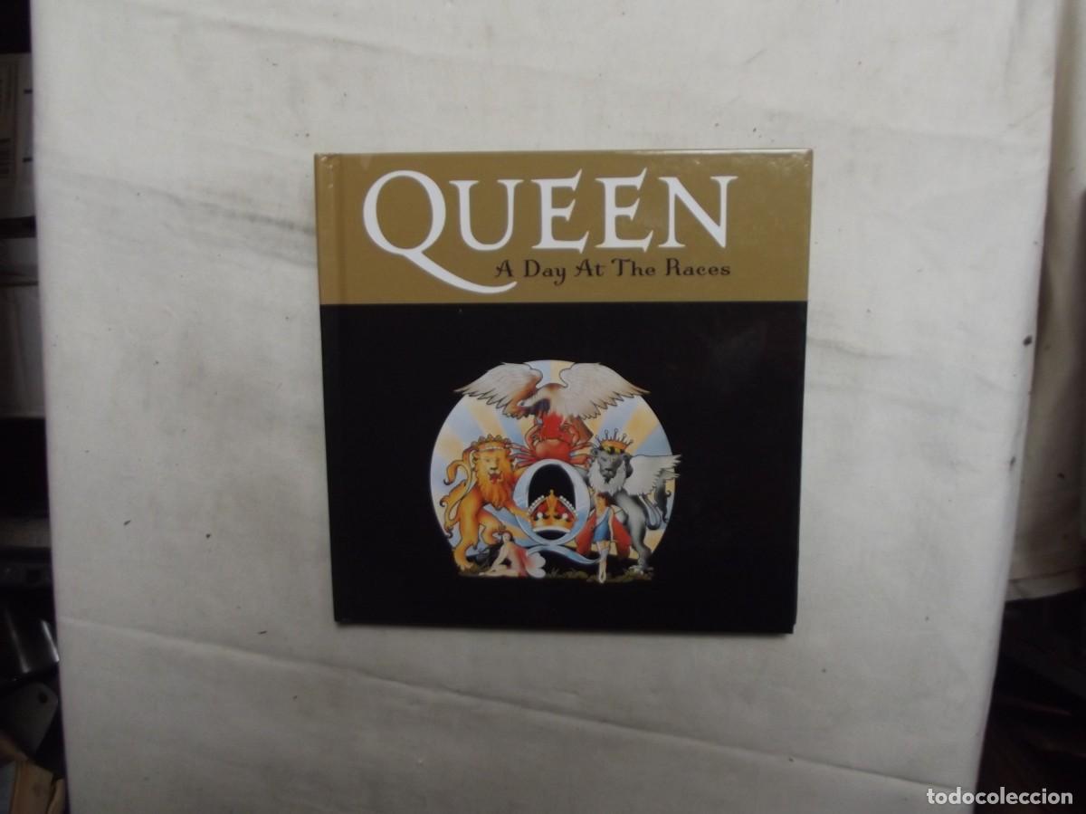 CDs de m&uacute;sica: QUEEN A DAY AT THE RACES LIBRO + CD ( SIN PROBAR ) - Foto 1