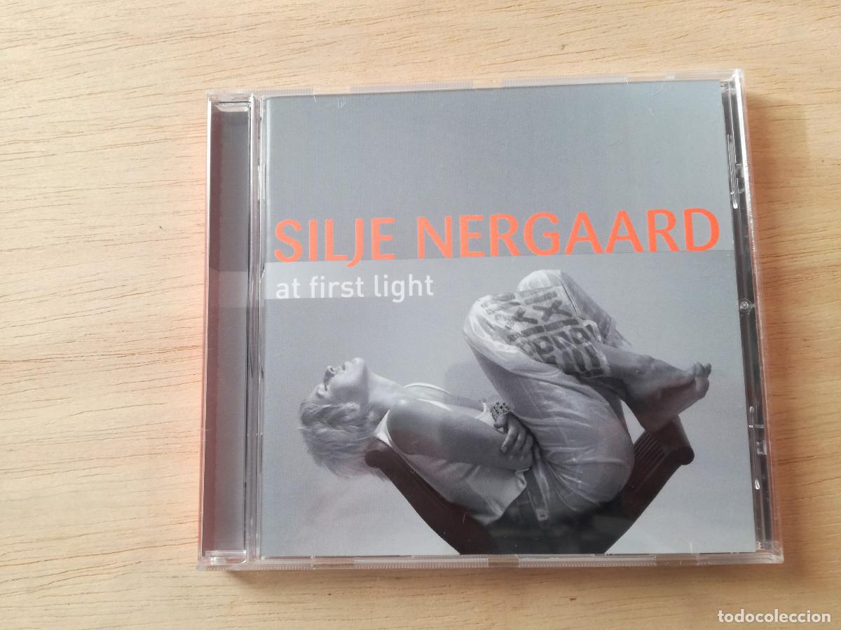 CDs de m&uacute;sica: SILJE NERGAARD - AT FIRST LIGHT - PEDIDO MINIMO 7&euro; - Foto 3