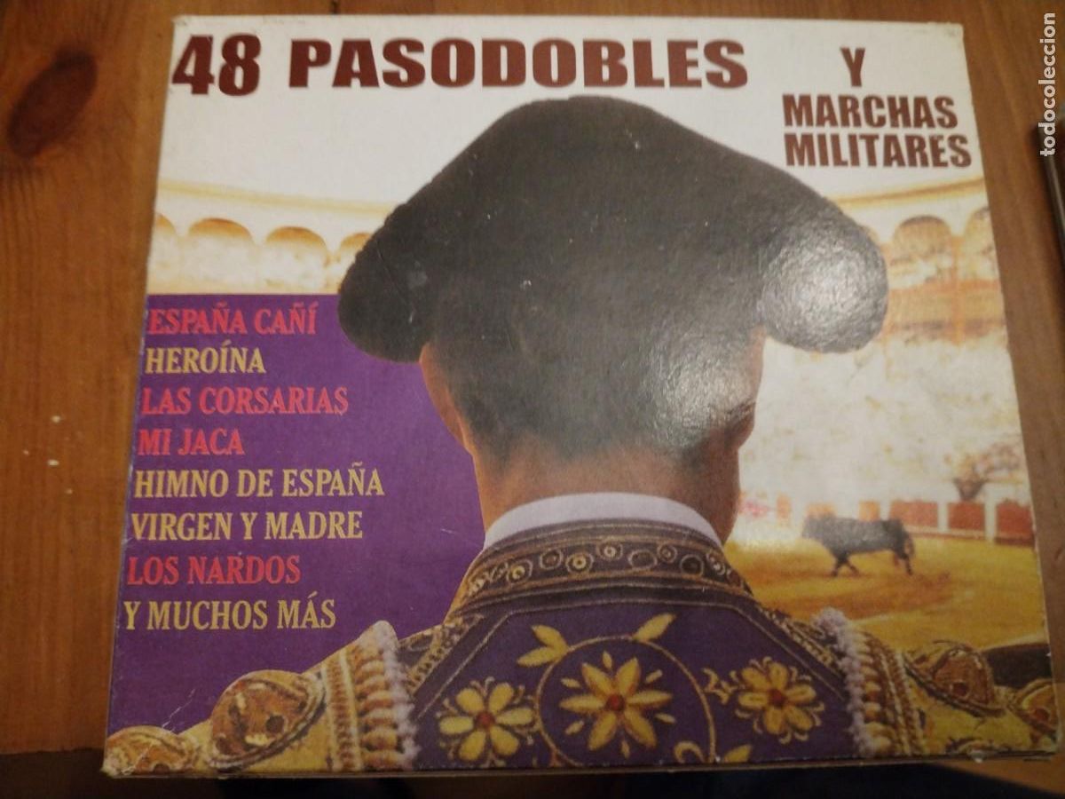CDs de m&uacute;sica: 48 pasodobles y marchas militares - Foto 1
