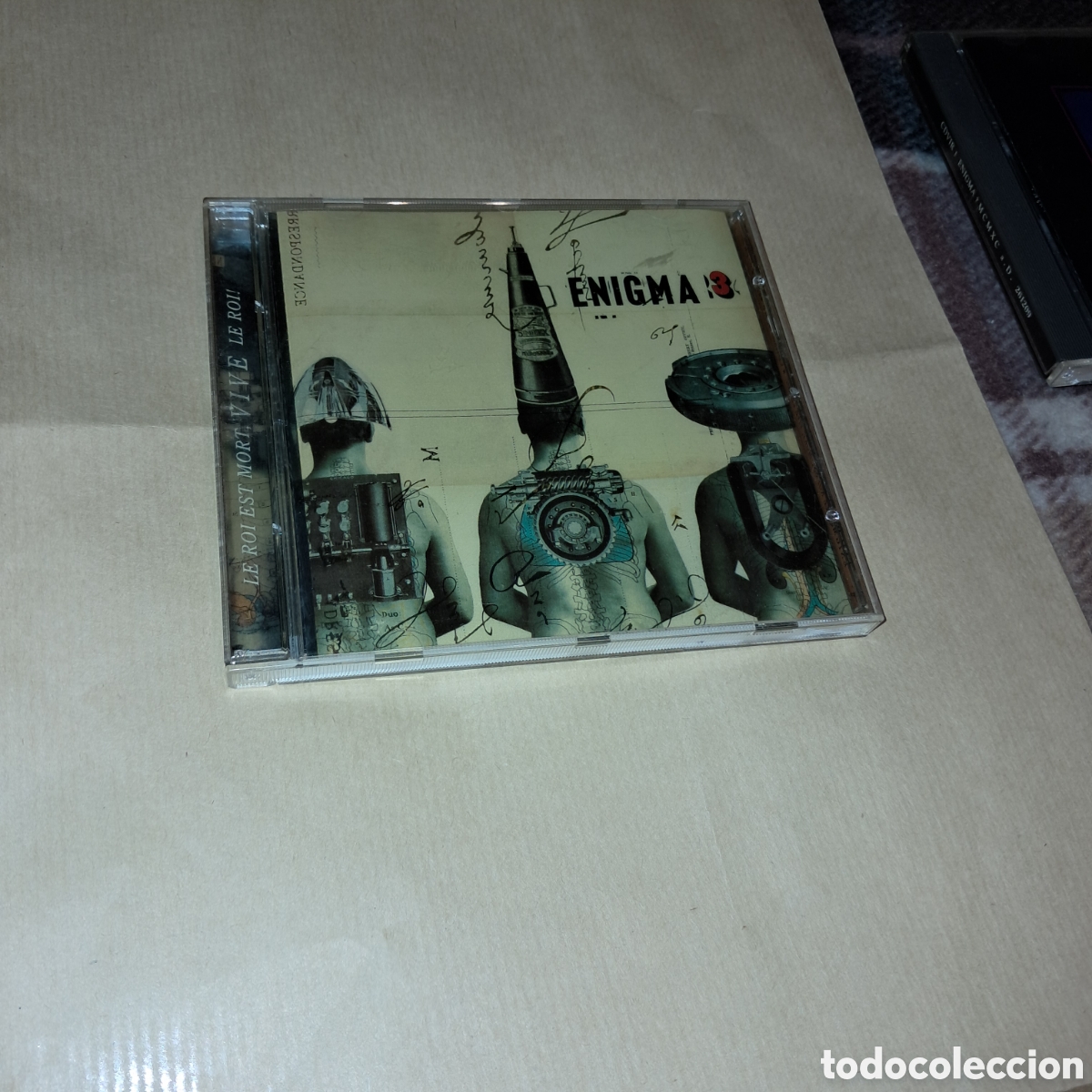 CDs de m&uacute;sica: Enigma, Le roiest mort ,Compact disc - Foto 1
