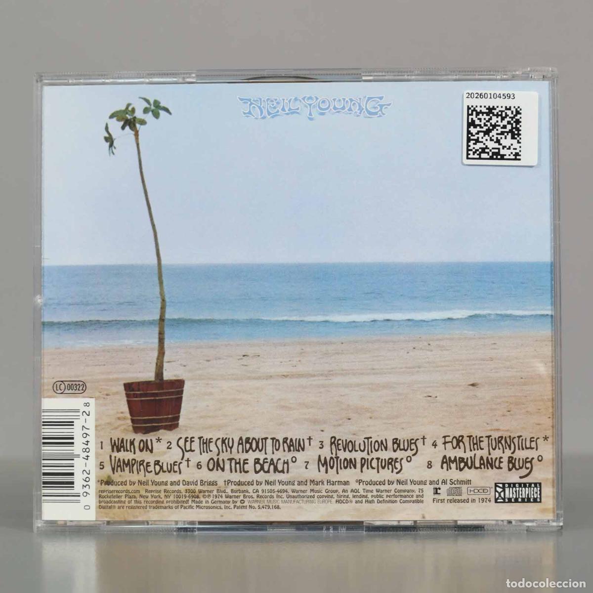 CDs de m&uacute;sica: CD. Neil Young &ndash; On The Beach. - Foto 2