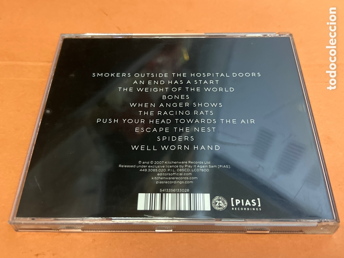 CDs de m&uacute;sica: T3/A2. Editors - An End Has A Start (CD) - Foto 3