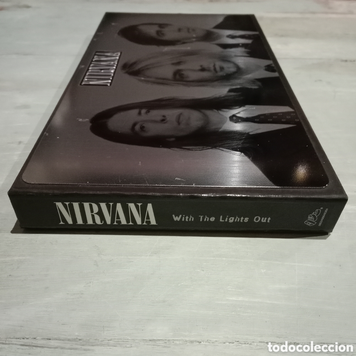 CDs de m&uacute;sica: NIRVANA - WITH THE LIGHTS OUT - 3 CD + DVD + BOOK - Foto 2