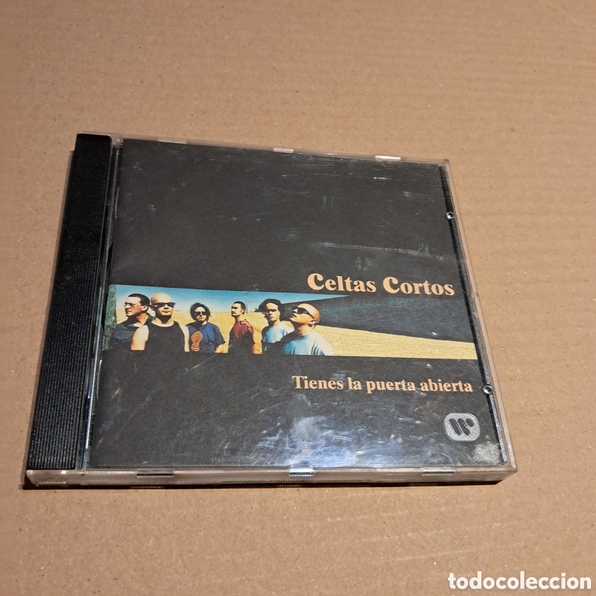 CDs de m&uacute;sica: Celtas Cortos, Tienes la puerta abierta, Compact - Foto 1