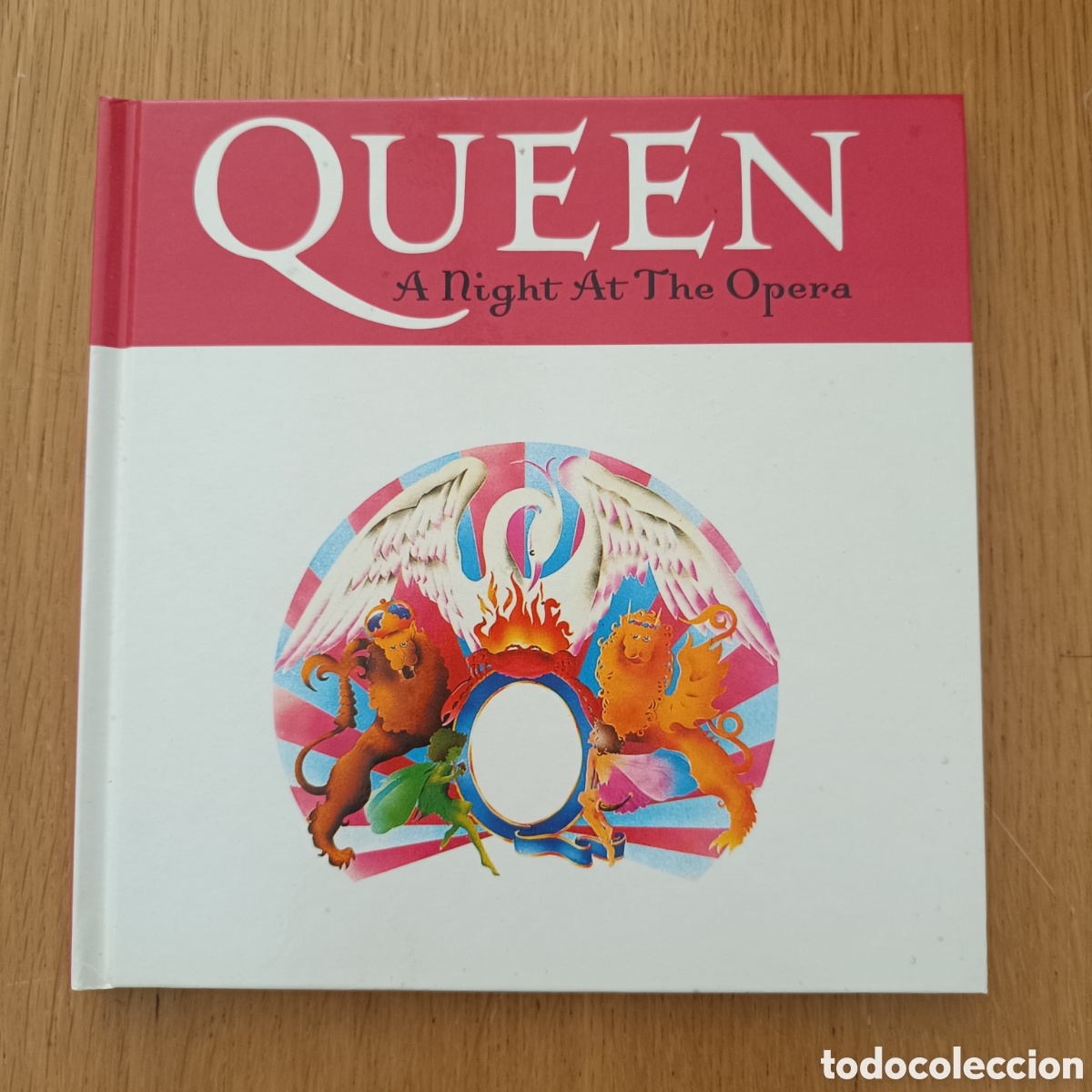 CDs de m&uacute;sica: Queen CD+Libro A Night At The Opera - Foto 1
