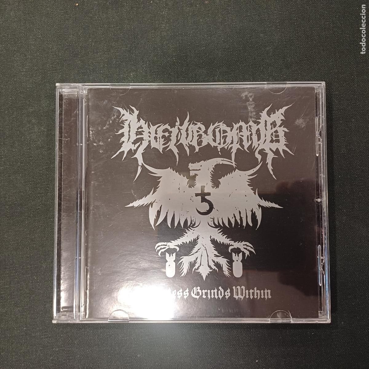 CDs de m&uacute;sica: HELLBOMB/DARKNESS GRINDS WITHIN/CD METAL - Foto 1