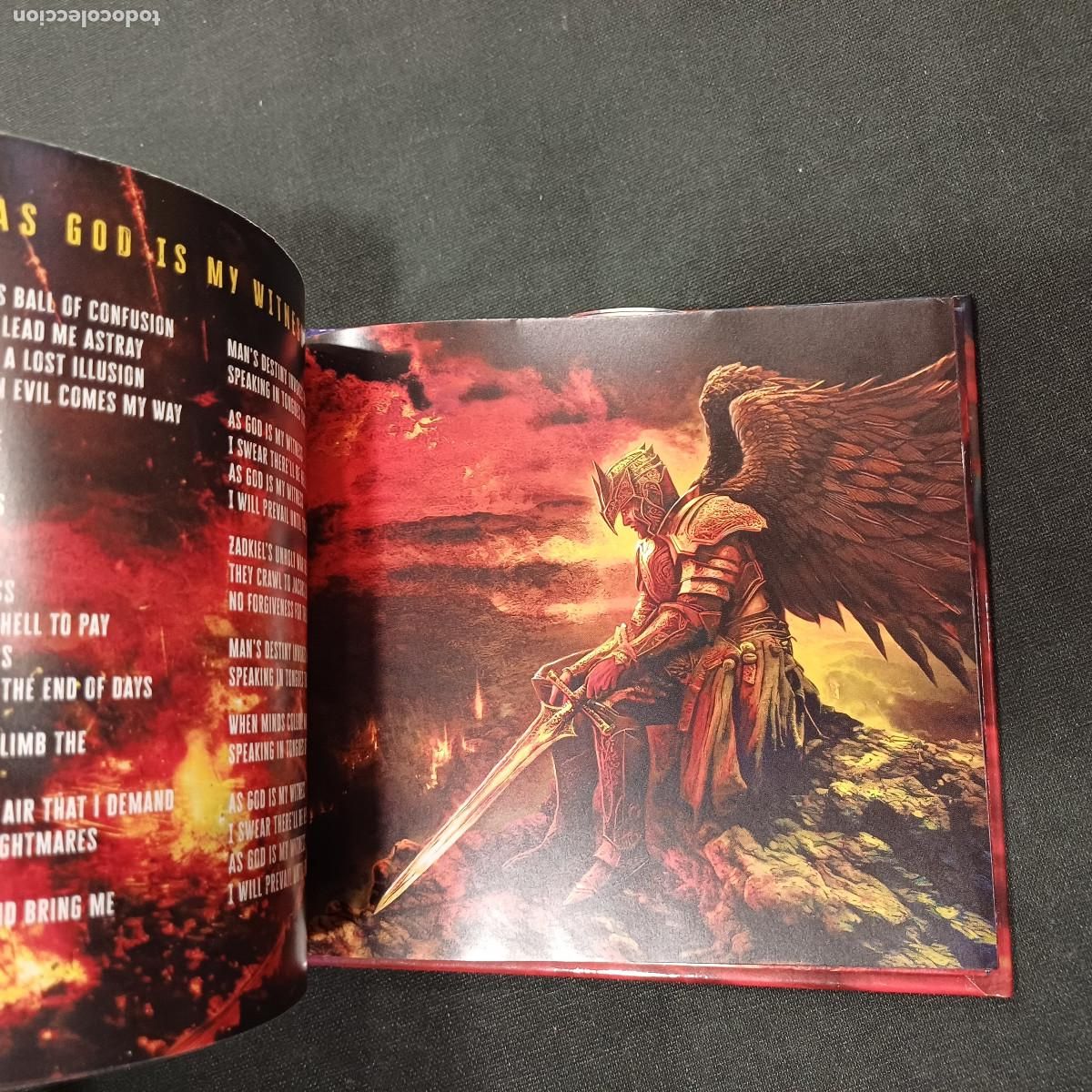 CDs de m&uacute;sica: JUDAS PRIEST/INVINCIBLE SHIELD/CD METAL LIBRO DIGIPACK. - Foto 4