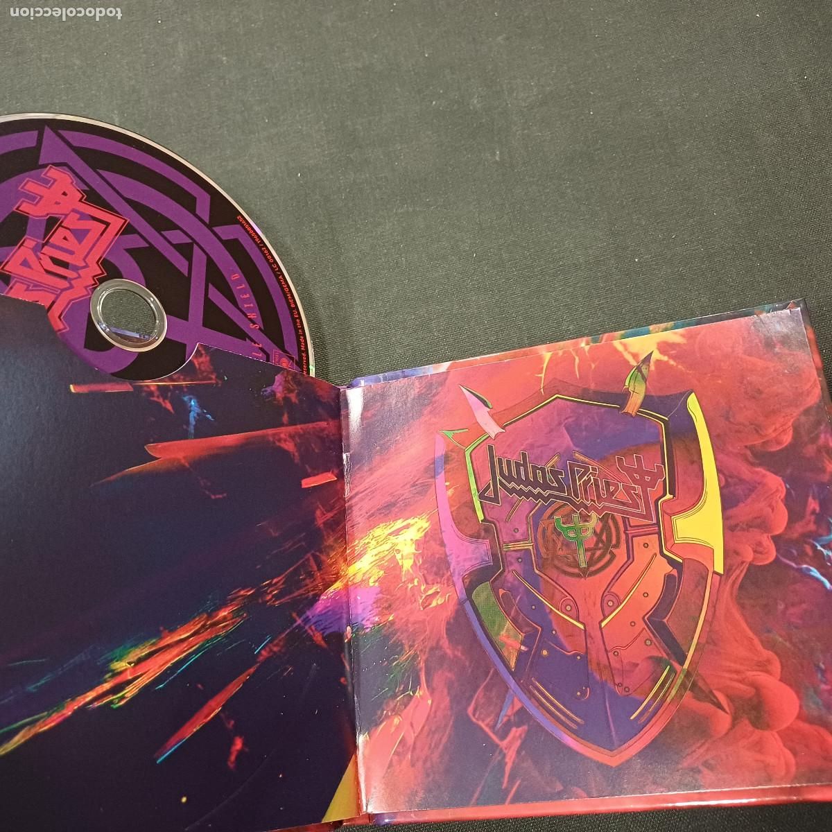 CDs de m&uacute;sica: JUDAS PRIEST/INVINCIBLE SHIELD/CD METAL LIBRO DIGIPACK. - Foto 5