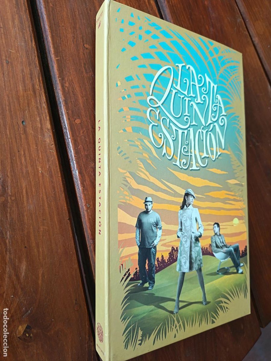 CDs de M&uacute;sica: LA QUINTA ESTACION. ESTUCHE CON 2 CDS Y 2 DVDS. BUEN ESTADO.