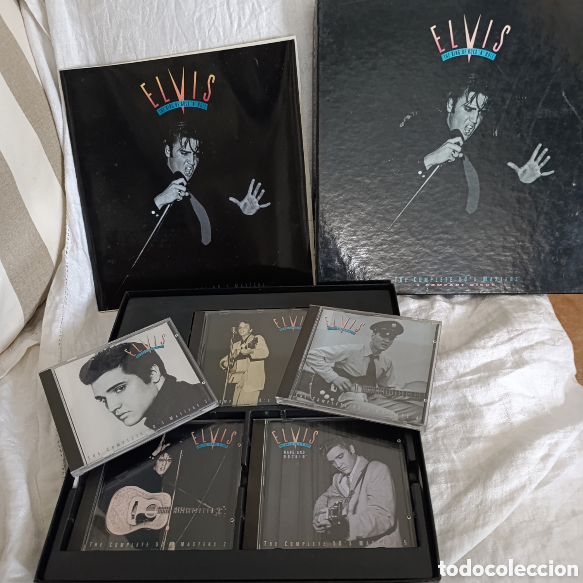 CDs de M&uacute;sica: Elvis Presley: The King of Rock'n'Roll - The Complete 50's Masters.&nbsp;caja compilatoria 5 CDs y libro