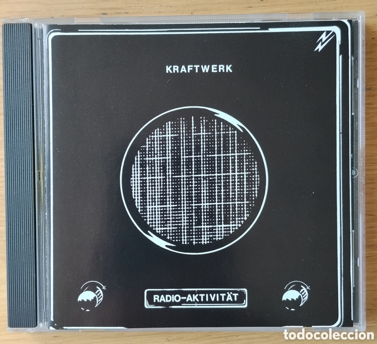 CDs de M&uacute;sica: KRAFTWERK: &rdquo;RADIO-AKTIVIT&Auml;T&rdquo; CD - ELECTRONIC