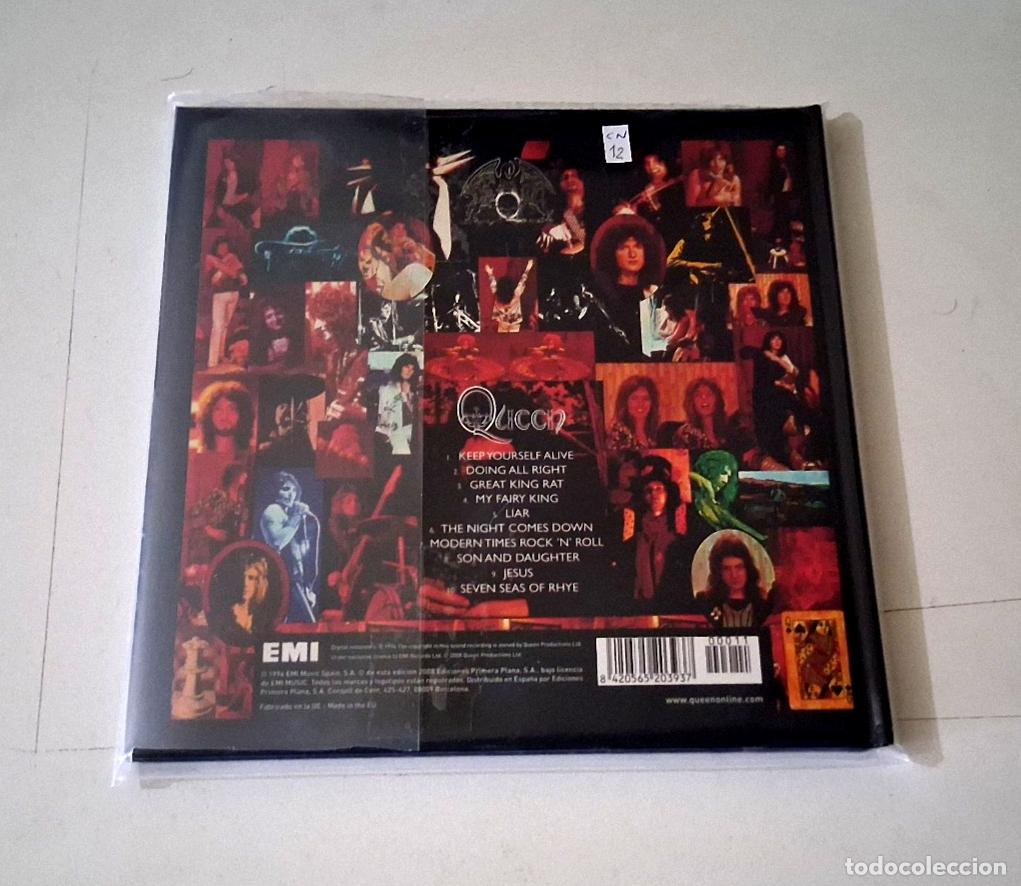 CDs de m&uacute;sica: QUEEN &rdquo;QUEEN&rdquo; CD + LIBRO 10 TRACKS COMO NUEVO - Foto 2