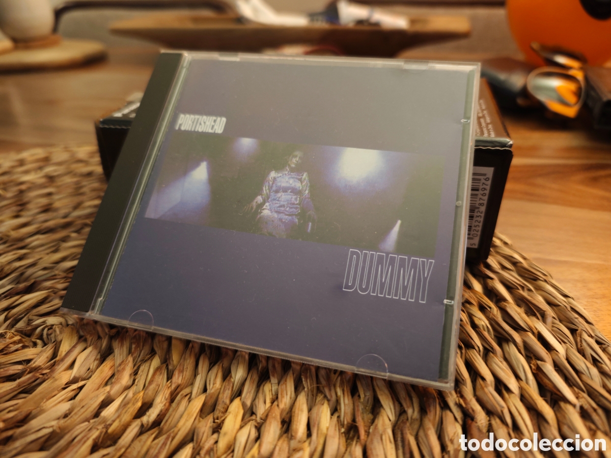 CDs de M&uacute;sica: CD de Portishead, &aacute;lbum Dummy. CD como nuevo , caja con desgastes almacenamiento Mirar fotos