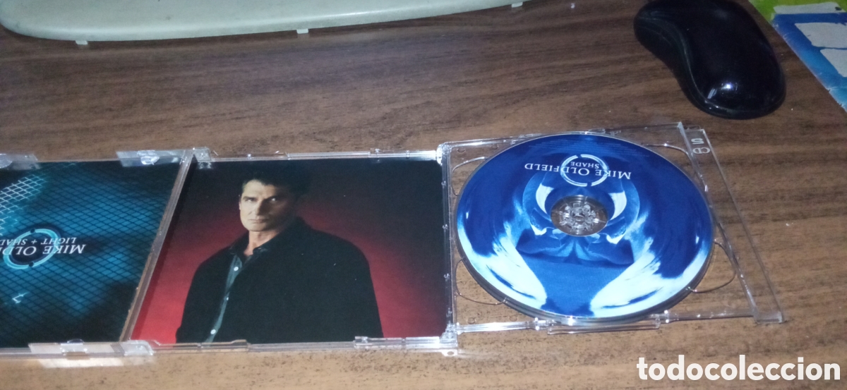 CDs de m&uacute;sica: Mike Oldfield &lrm;&ndash; Light + Shade (2CD. 2005) - Foto 3