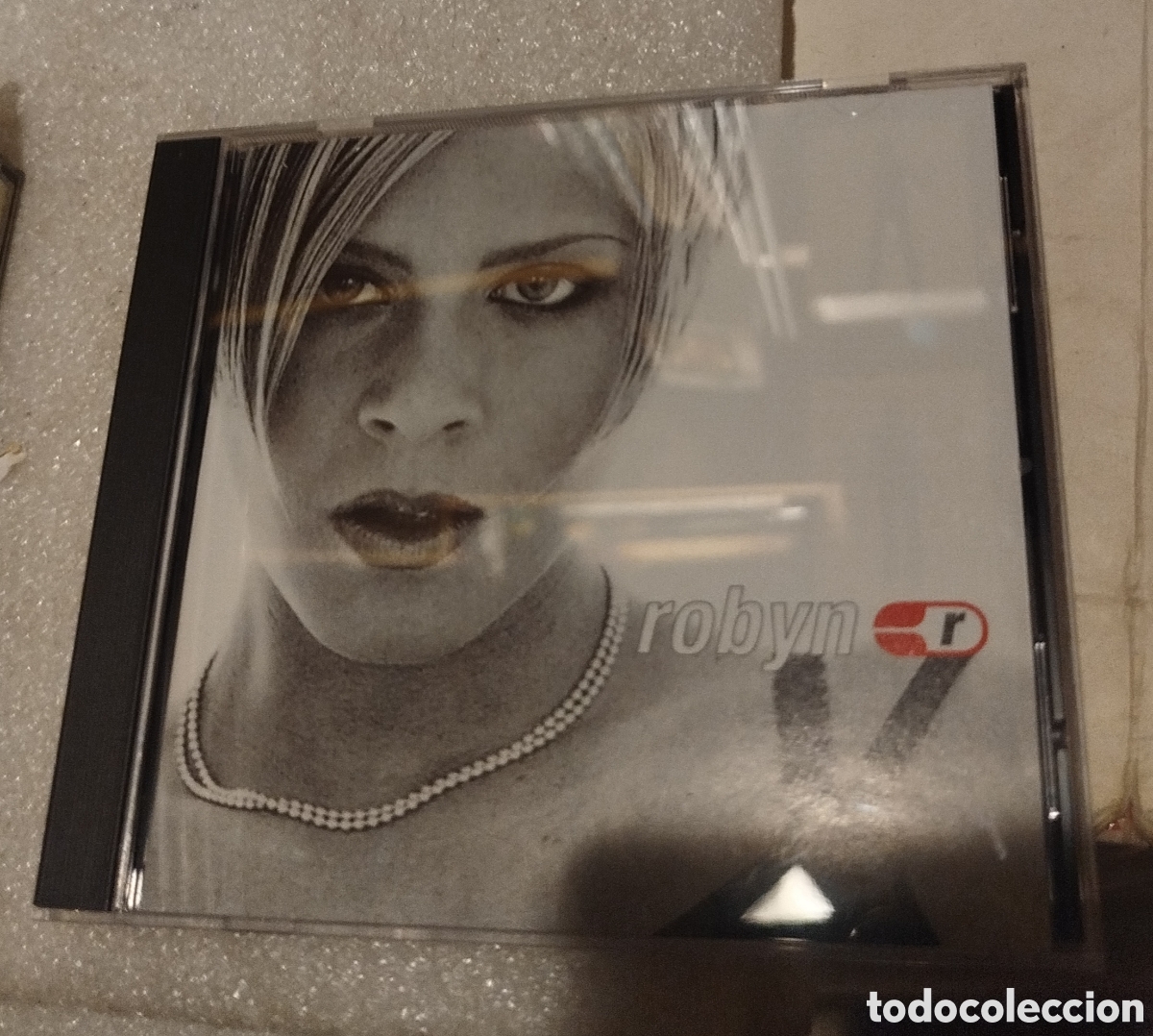 CDs de m&uacute;sica: Robyn - R. . . . . . - Foto 1