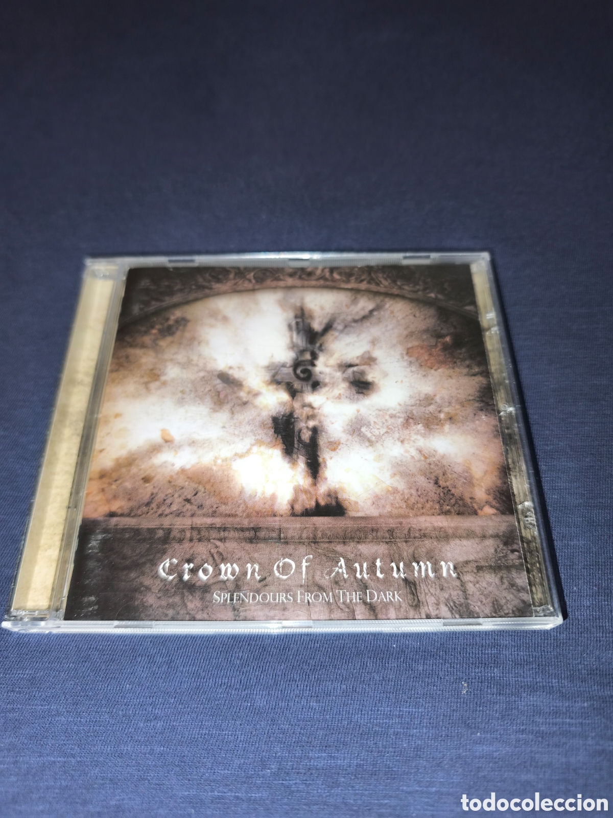 CDs de M&uacute;sica: Crown of Autumn Splendours from the dark