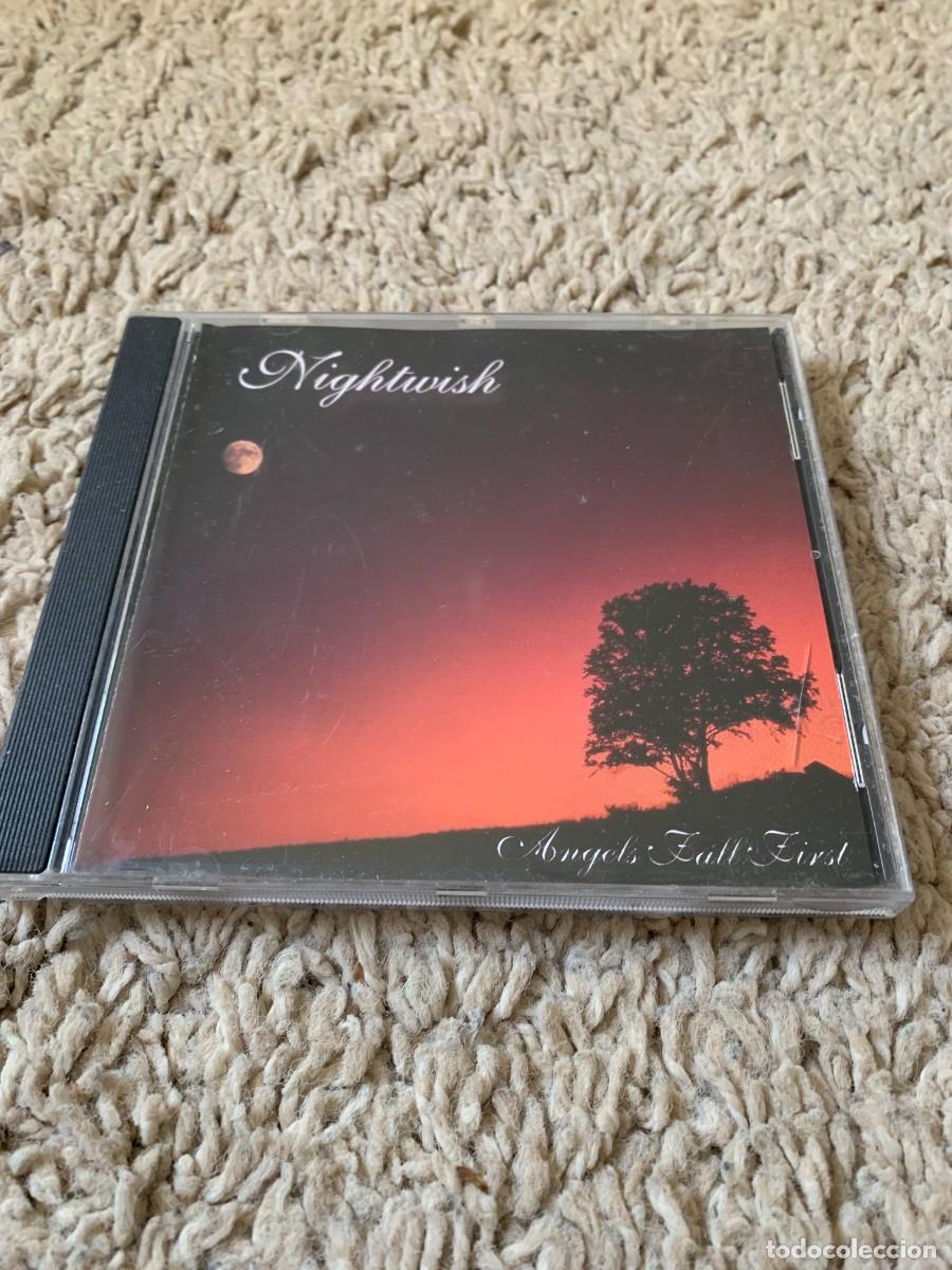 CDs de M&uacute;sica: CD. NIGHTWISH. ANGELS FALL FIRST. LIBRILLO. BUENA CONSERV. PEDIDO MINIMO 10 EUROS.