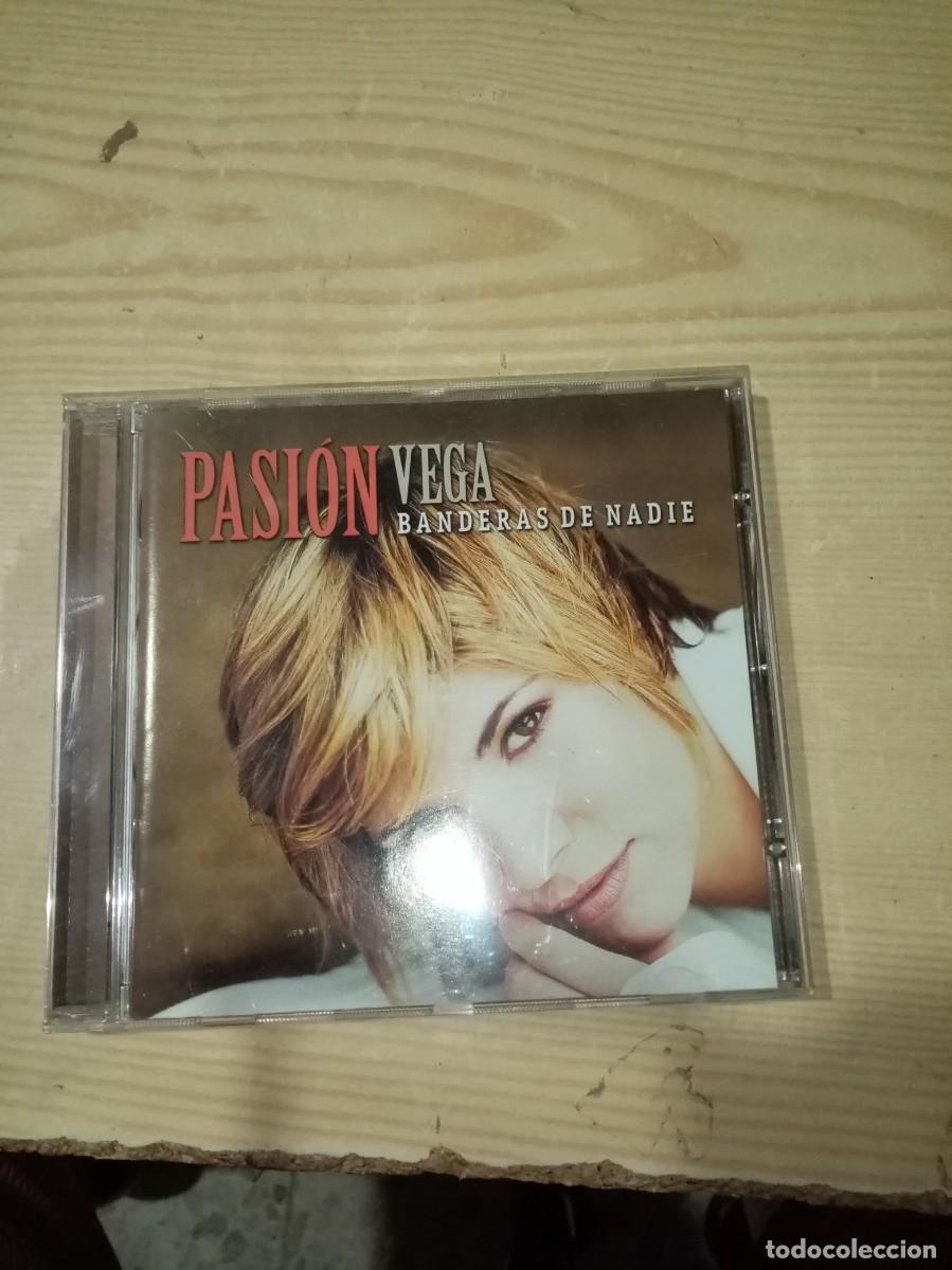 CDs de M&uacute;sica: PASION VEGA BANDERAS DE NADIE. C21CD.