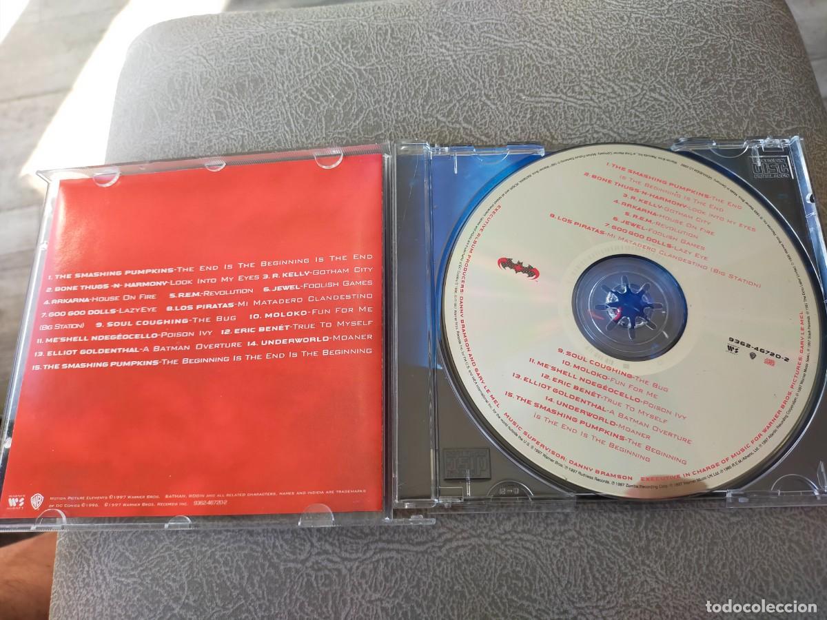 CDs de m&uacute;sica: CD DE LA M&Uacute;SICA DE LA PELICULA BATMAN & ROBIN - Foto 2