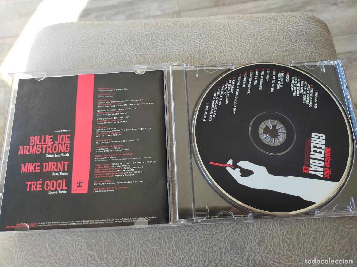 CDs de m&uacute;sica: CD DE GREEN DAY TITULADO AMERICAN IDIOT - Foto 2