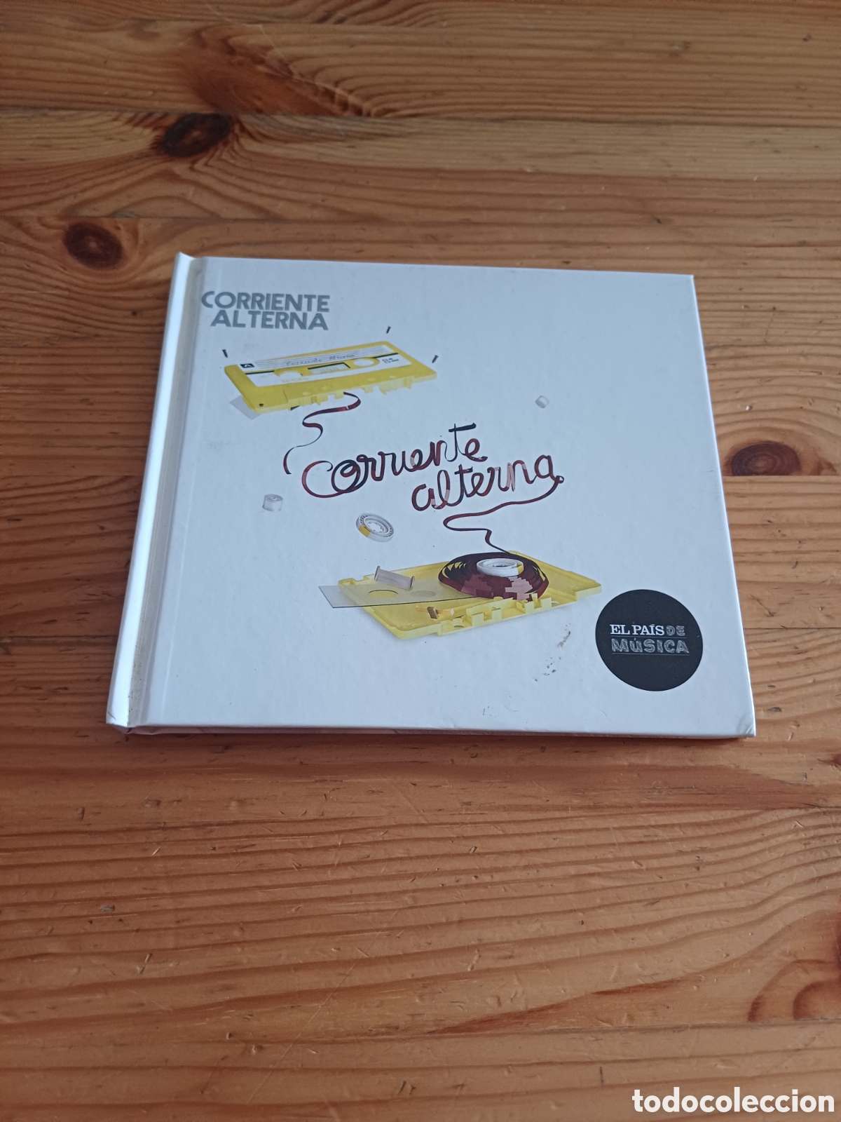 CDs de M&uacute;sica: Corriente alterna El Pais de musica CD Deluxe Los Planetas Dover Vetusta Morla Lori Sidonie Piratas