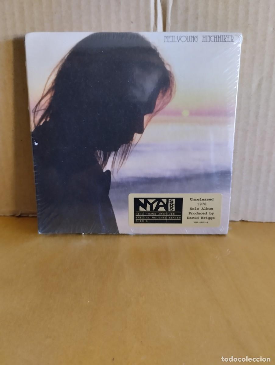 CDs de m&uacute;sica: NEIL YOUNG ---- HITCHHIKER - Foto 1