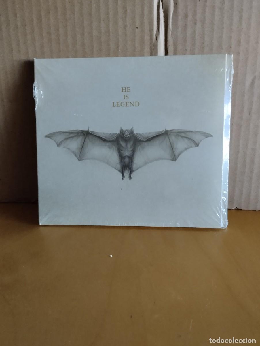CDs de m&uacute;sica: HE IS LEGEND ----- WHITE BAT - Foto 1