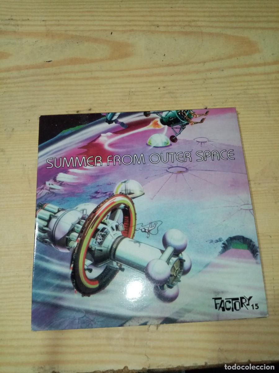 CDs de m&uacute;sica: SUMMER FROM OUTER SPACE. FACTORY 15. C22CD - Foto 1