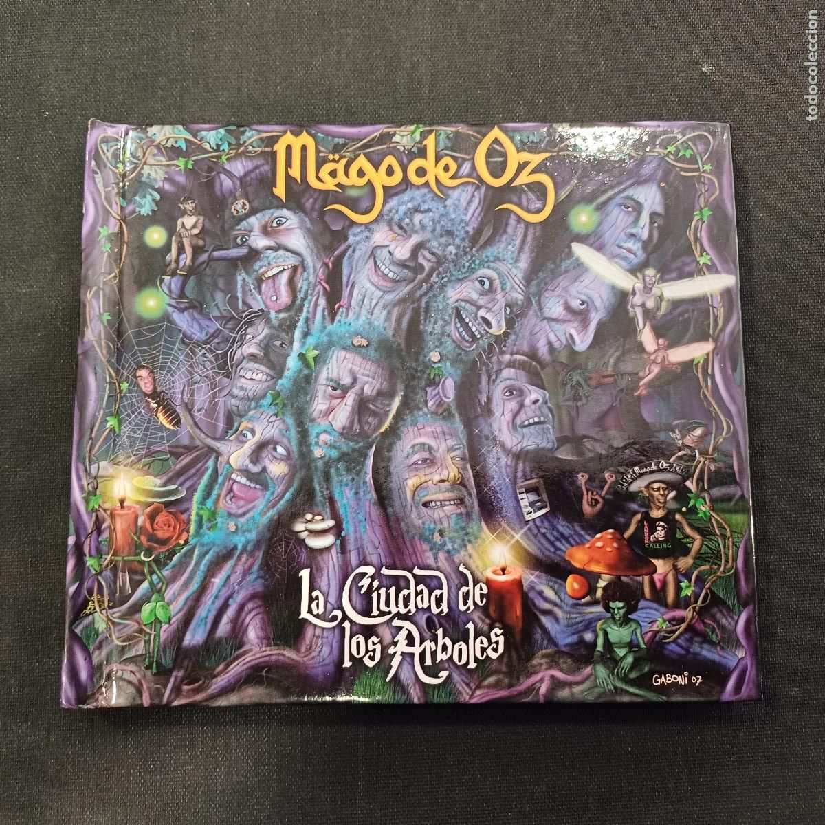 CDs de M&uacute;sica: MAGO DE OZ/LA CIUDAD DE LOS ARBOLES/CD LIBRO+DVD.