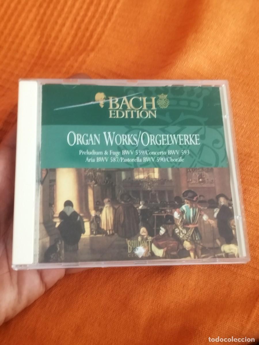 CDs de M&uacute;sica: Johann Sebastian Bach, Praeludium & Fuga BWV 539 y el Concerto BWV 593. Cd.