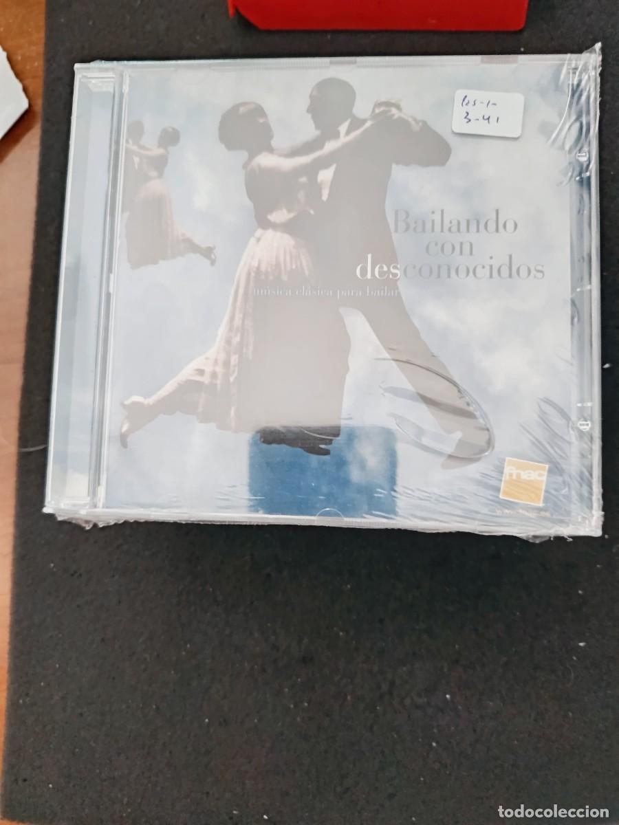 CDs de M&uacute;sica: BAILANDO CON DESCONOCIDOS