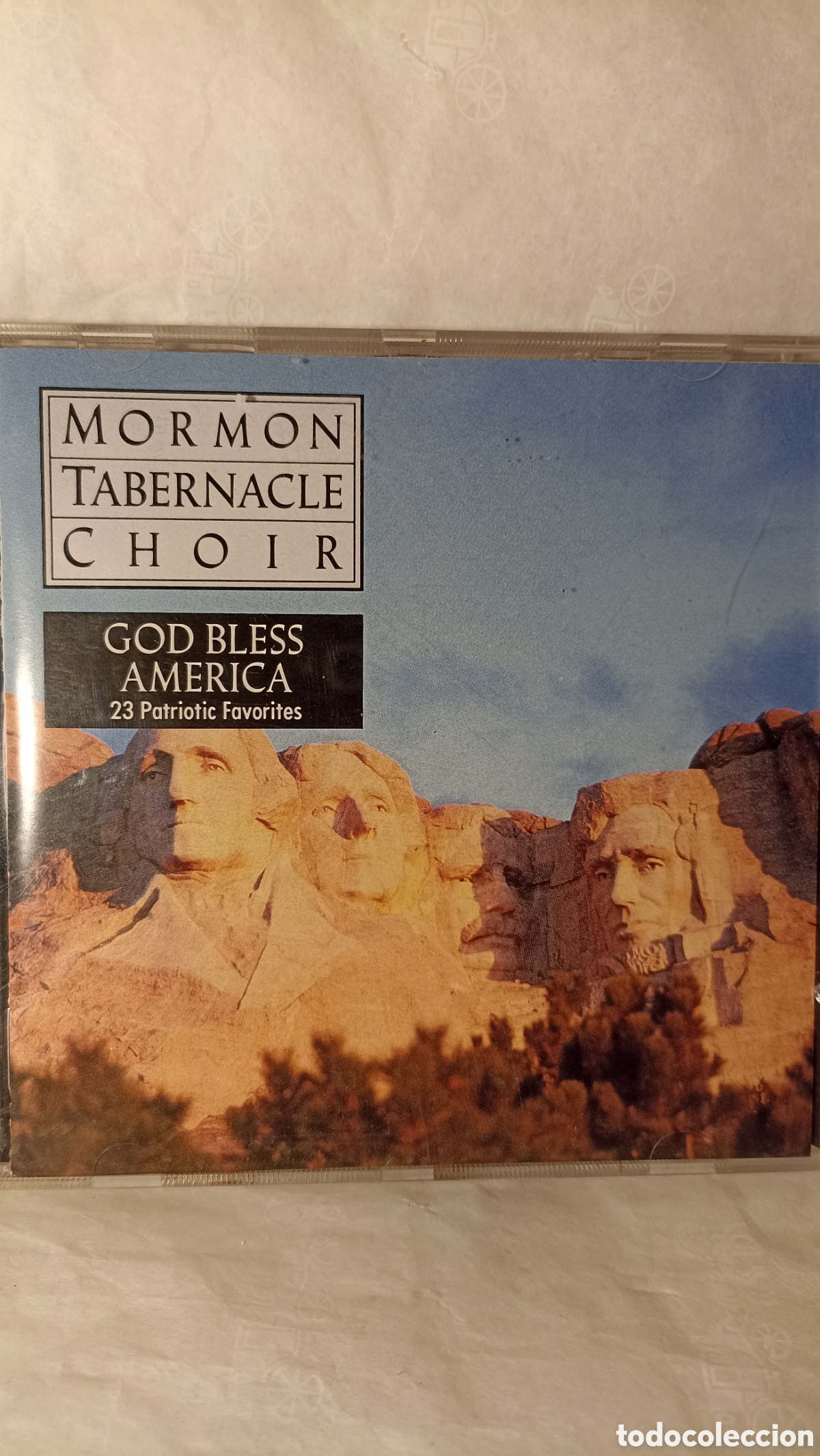 CDs de M&uacute;sica: God Bless America: 23 Patriotic Favorites interpretado por el Coro del Tabern&aacute;culo Morm&oacute;n.