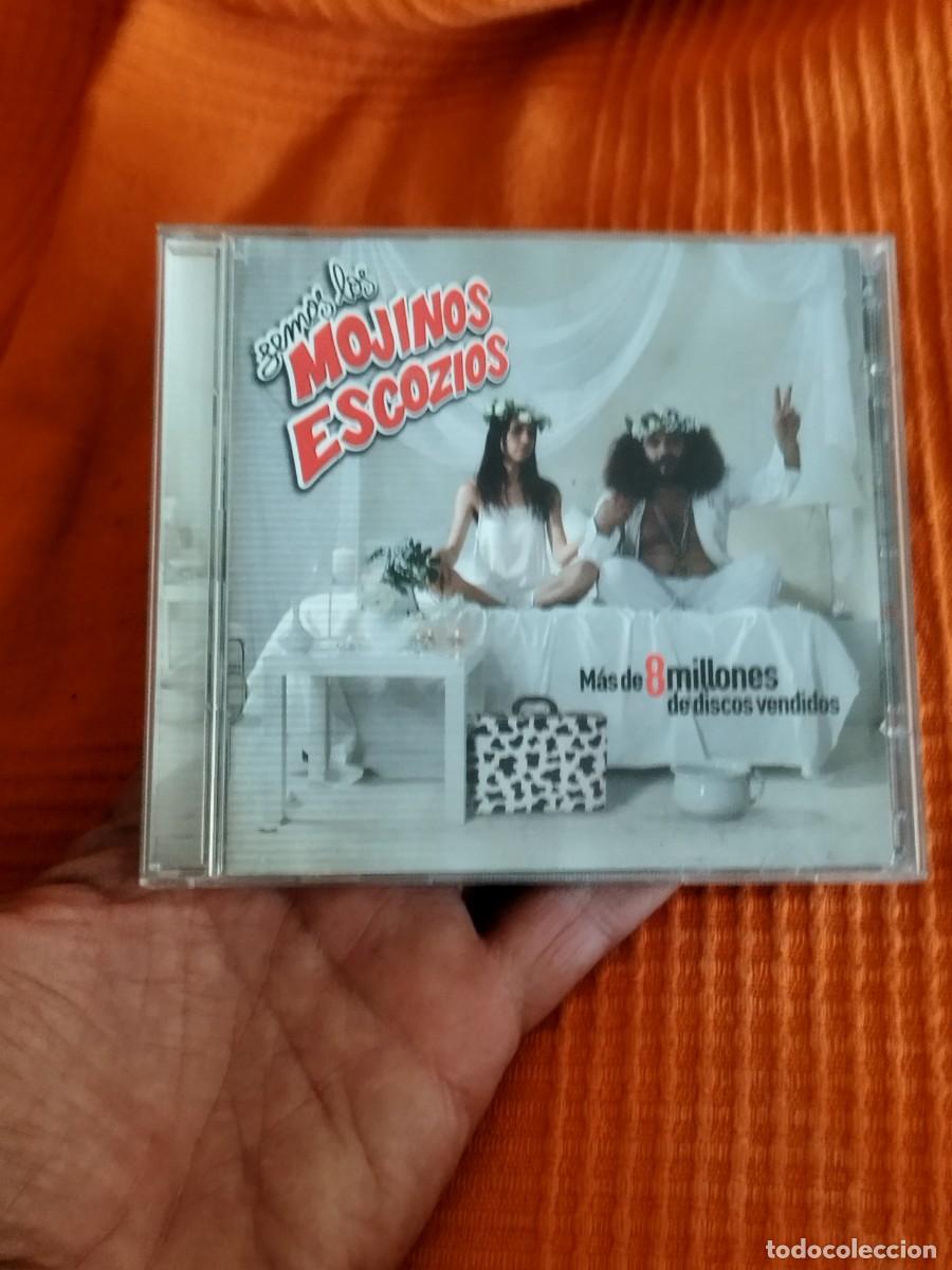 CDs de M&uacute;sica: Mojinos Escozios &ndash; M&aacute;s De 8 Millones De Discos Vendidos. Cd + DVD. Ligeras marcas de uso.