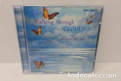 CDs de M&uacute;sica: Walking Through Clouds- 0046286273721