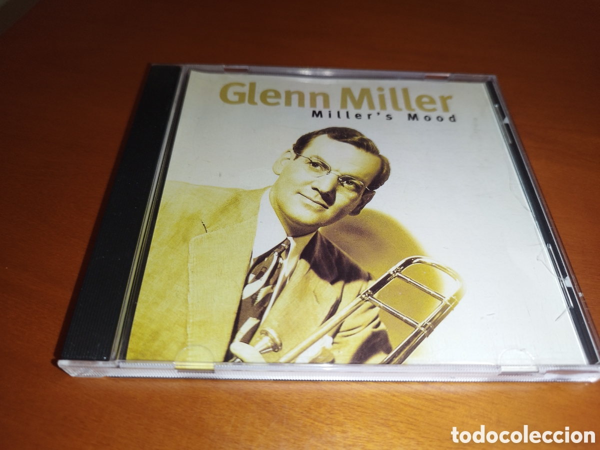 CDs de m&uacute;sica: CD. GLENN MILLER. MILLER&acute;S MOOD. MCPS, 2005.