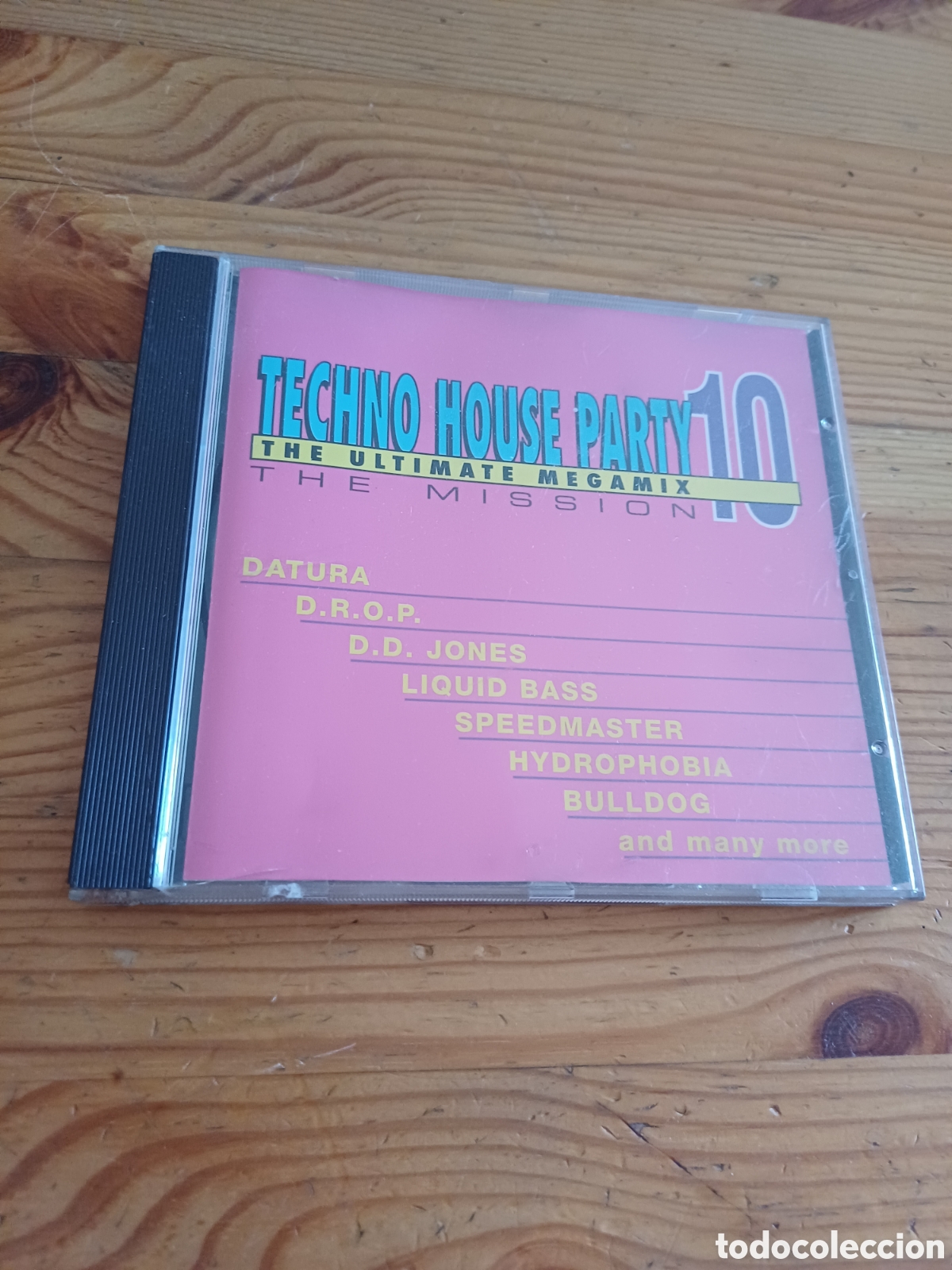 CDs de m&uacute;sica: Techno House Party 10 The Ultimate Megamix The Mission CD Datura DROP DD Jones Liquid Bass Bulldog