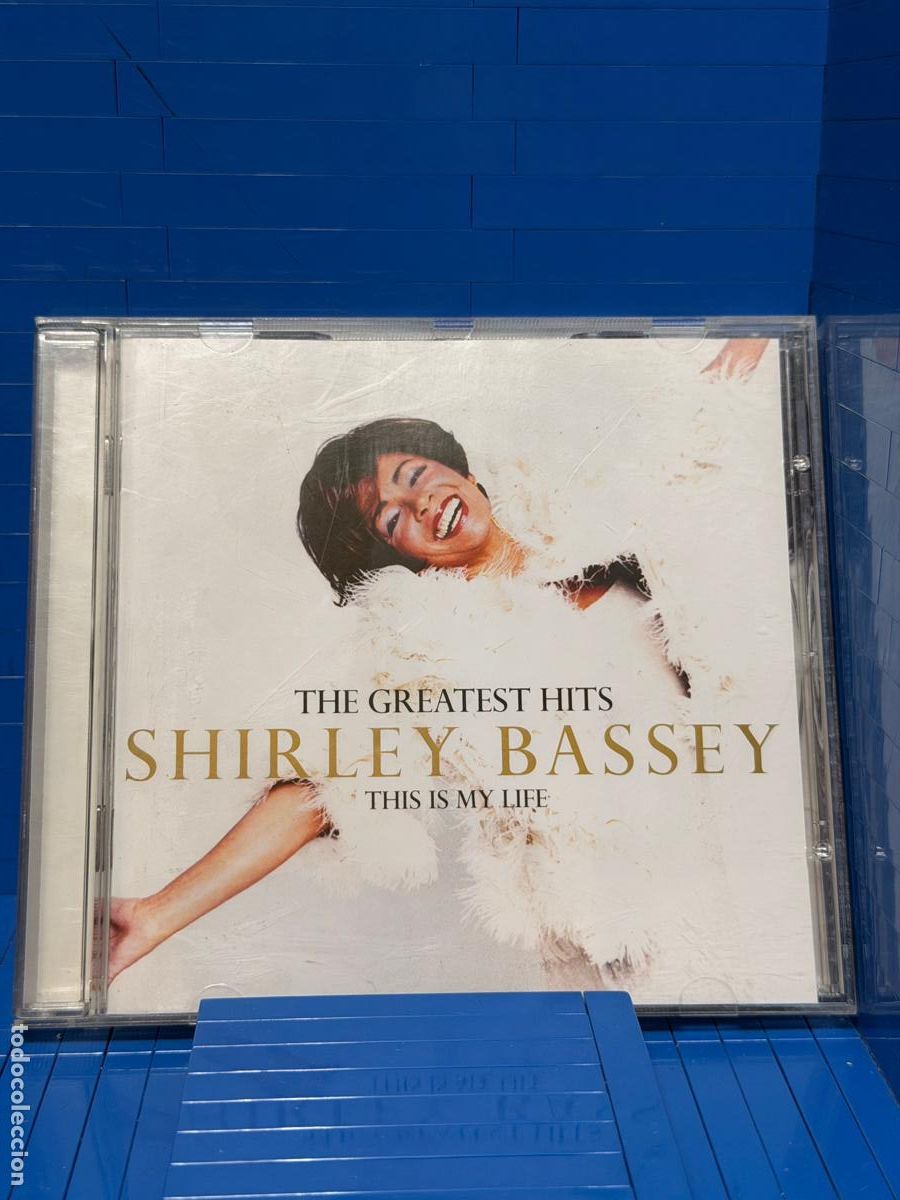 CDs de m&uacute;sica: THE GREATEST HITS (THIS IS MY LIFE) &ndash; SHIRLEY BASSEY &ndash; 2000 &ndash; CD