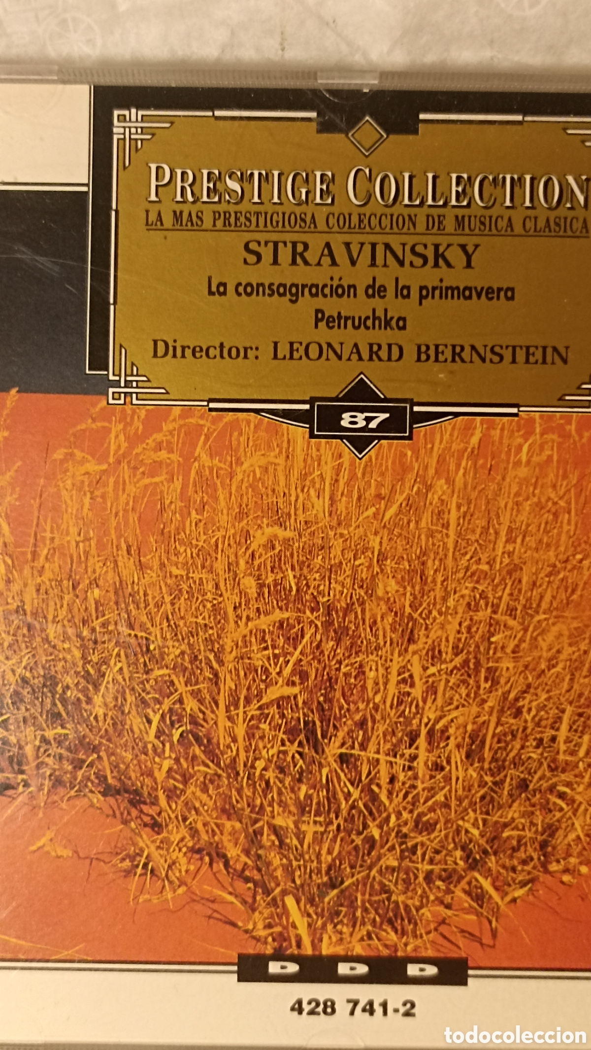 CDs de m&uacute;sica: La consagraci&oacute;n de la primavera y Petruchka de Igor Stravinsky.