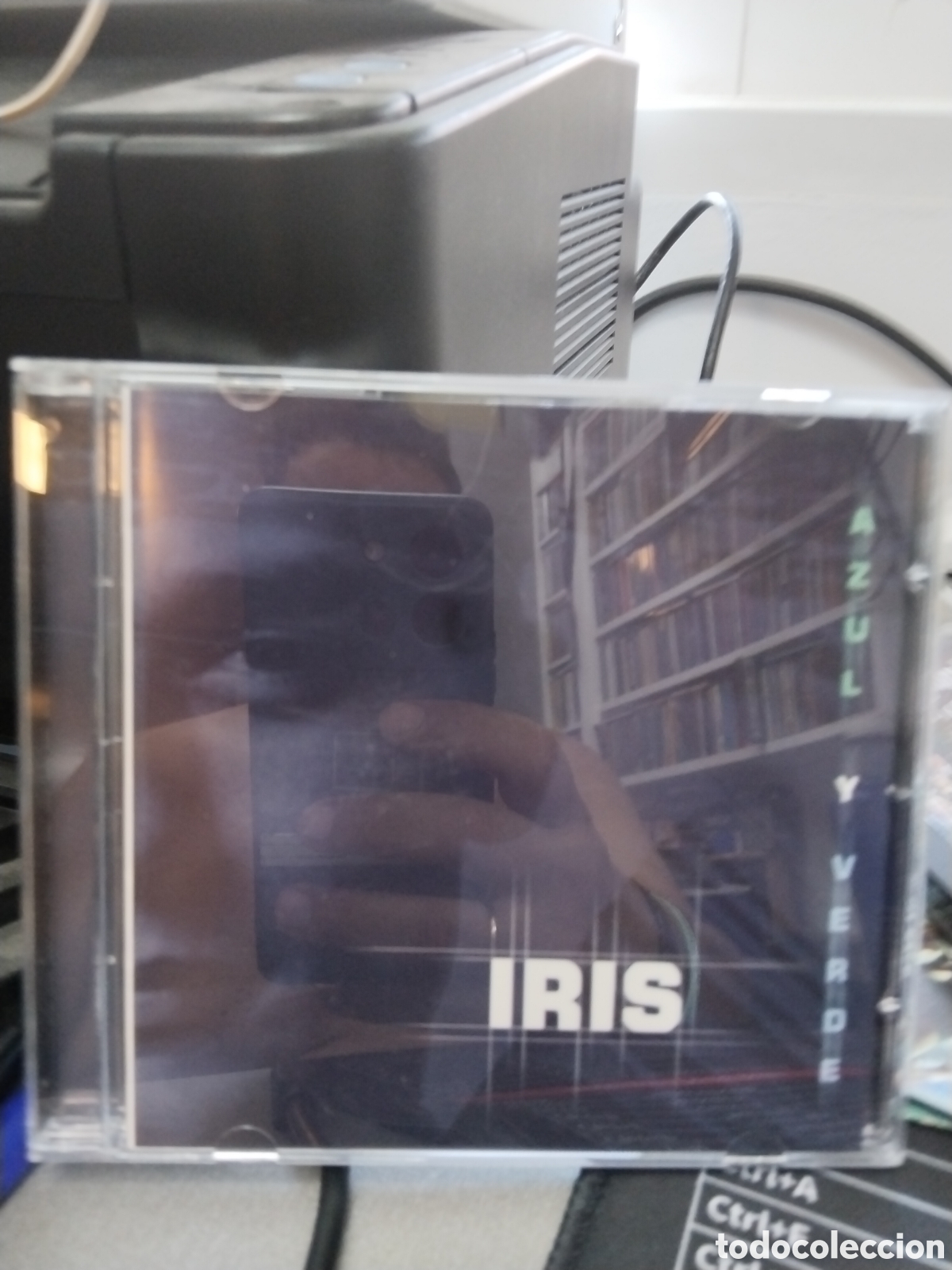 CDs de m&uacute;sica: Iris azul y verde grupo murciano