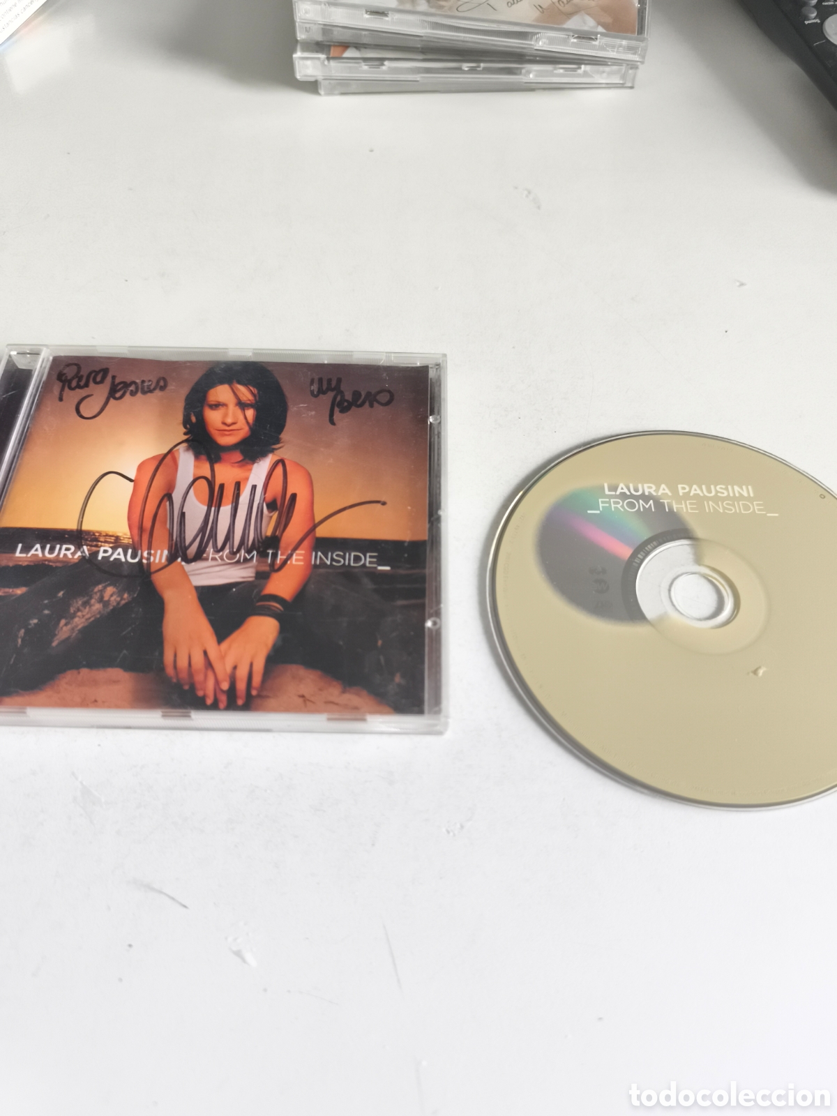 Musik-CDs: Antiguo CD de Laura Pausini From the inside firmado