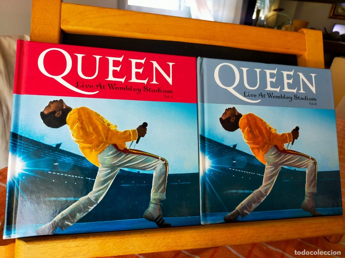 CDs de m&uacute;sica: 1069-1070. QUEEN. LIVE AT WEMBLEY STADIUM. VOL. 1 Y VOL. 2. 2 LIBROS Y 2 DVD. EMI MUSIC. 2003